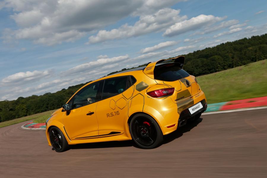  Renault Clio R.S.16 Concept 2016 года  (фото 8 из 54)